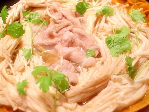 【簡単鍋】フライパンで作る豚と野菜のカジュアル鍋